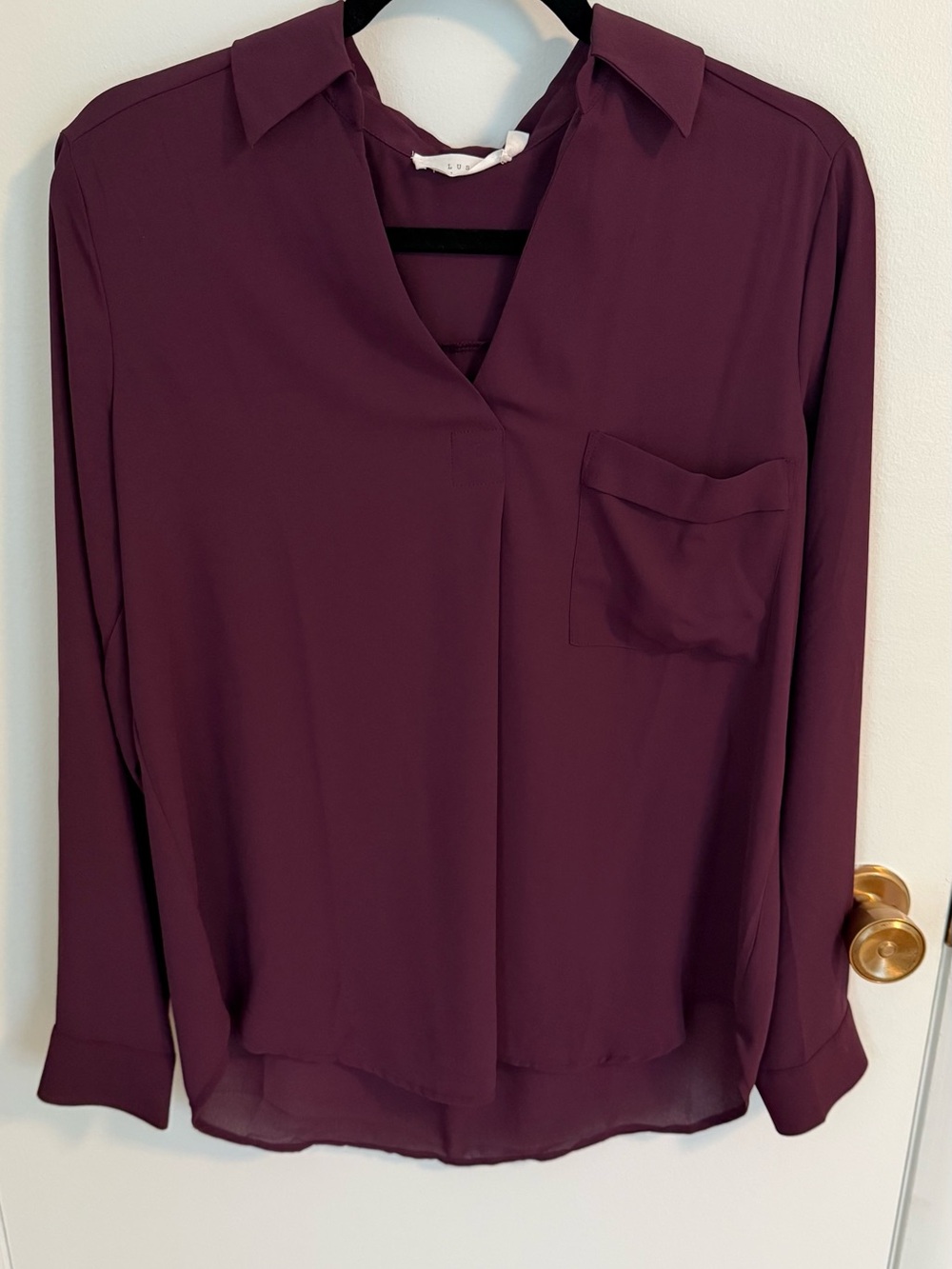Lush Women's V-Neck Buttonless Blouse - Plum